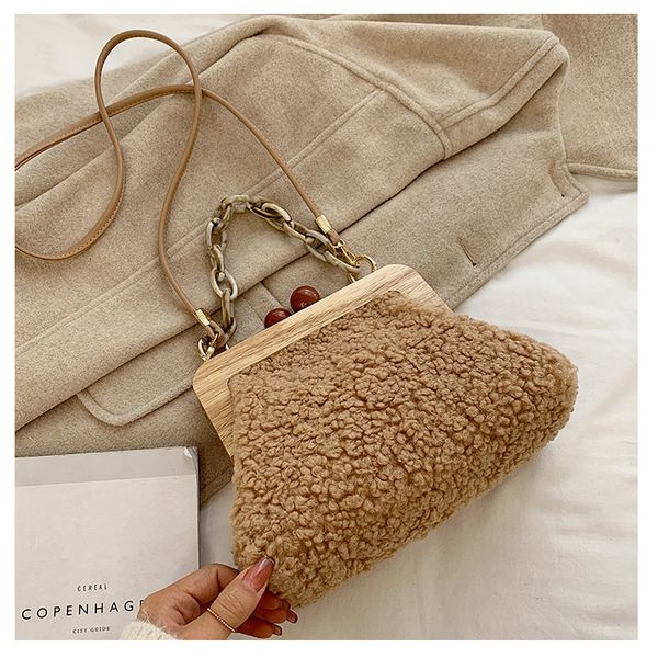 plush bag women's 2020 autumn and winter new lamb down plush bag creative wooden art clip female shoulder messenger
plush bag women's 2020 autumn and winter new lamb down plush bag creative wooden art clip female shoulder messenger