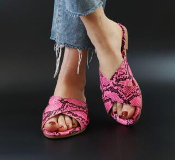 women summe rhinestone shoes flat slippers open toe roman beach sandals ladies flip flops black non-slip slides zandalias mujer
women summe rhinestone shoes flat slippers open toe roman beach sandals ladies flip flops black non-slip slides zandalias mujer