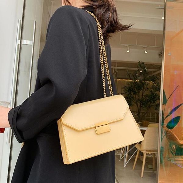 elegant female flap square bag 2020 fashion new quality pu leather womens designer handbag lock shoulder messenger bags
elegant female flap square bag 2020 fashion new quality pu leather womens designer handbag lock shoulder messenger bags