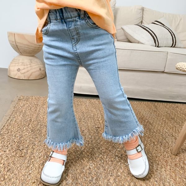 pants 2020 autumn and children's pants girl's small and medium-sized children's trumpet jeans high-elastic nine-point jeans t, Blue
pants 2020 autumn and children's pants girl's small and medium-sized children's trumpet jeans high-elastic nine-point jeans t, Blue