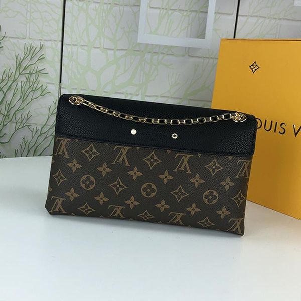 classic designer womens leather shoulder bags small flap crossbody bag drop ship retro style ladies chain messenger bags fast delivery
classic designer womens leather shoulder bags small flap crossbody bag drop ship retro style ladies chain messenger bags fast delivery