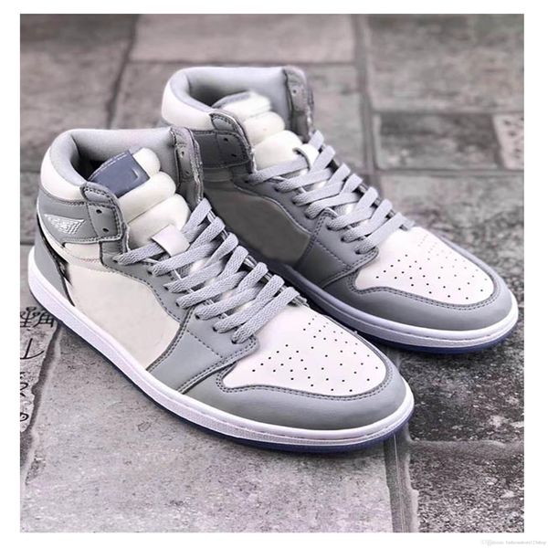 1s 1 high og white blue men basketball shoes 1s sports sneakers trainers size 7-12 with box
1s 1 high og white blue men basketball shoes 1s sports sneakers trainers size 7-12 with box