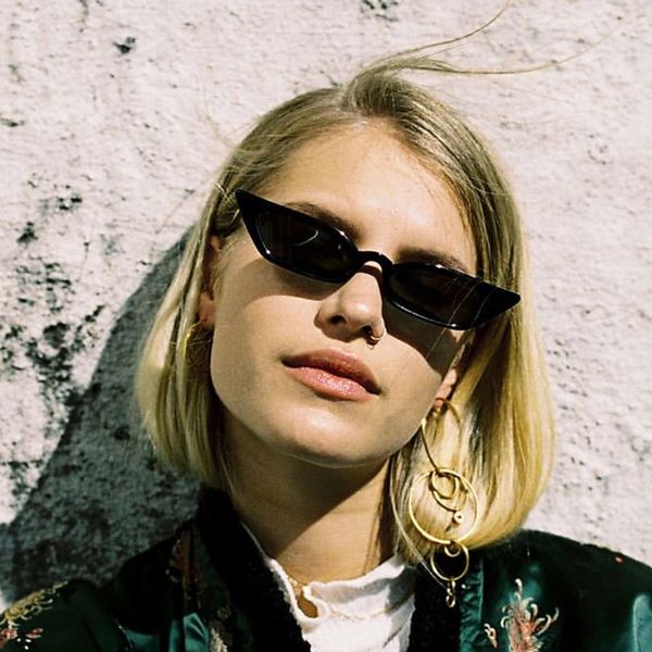 new fashion sun personalized colorful small frame sunglasses universal sunglasses for men and women 7778, White;black
new fashion sun personalized colorful small frame sunglasses universal sunglasses for men and women 7778, White;black