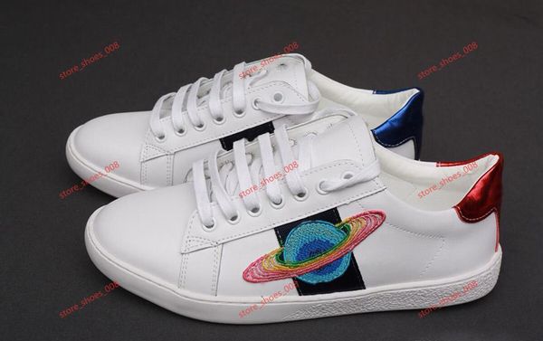 2020 men's and women's fashion new shoes sports shoes casual shoes bee embroidery, Black;red
2020 men's and women's fashion new shoes sports shoes casual shoes bee embroidery, Black;red