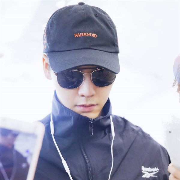 stars of the same style new letter embroidery casual baseball men and women couples baseball cap cap all-match duck tongue hat tide, Blue;gray
stars of the same style new letter embroidery casual baseball men and women couples baseball cap cap all-match duck tongue hat tide, Blue;gray