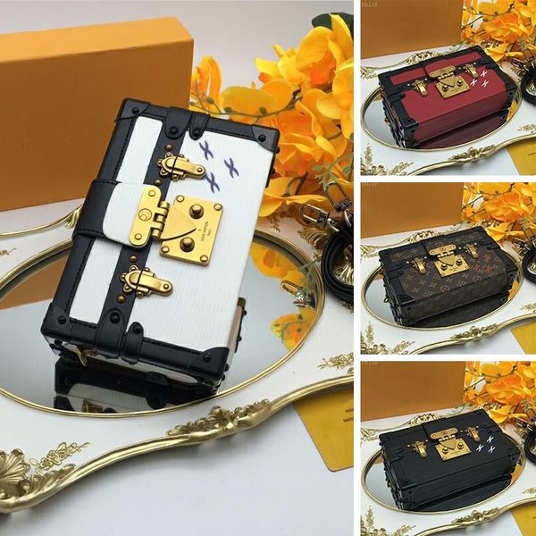 fashion style classic messenger bag leather women designer handbag printing flowers totes vintage bags purse shoulder platform crossbody bag 
fashion style classic messenger bag leather women designer handbag printing flowers totes vintage bags purse shoulder platform crossbody bag