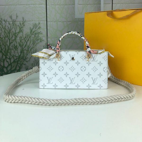 double shoulder strap messenger bag handbag wallet backpack main card holder duffle bag women handbags handbag horsebit card holder 2020 new, Silver
double shoulder strap messenger bag handbag wallet backpack main card holder duffle bag women handbags handbag horsebit card holder 2020 new, Silver