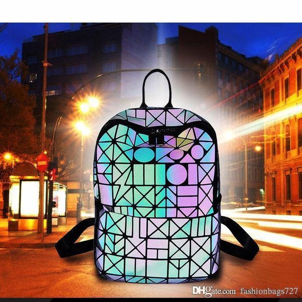 2020 4 color famous classic designer fashion men messenger bags cross body bag school bookbag shoulder bag soho bags handbags
2020 4 color famous classic designer fashion men messenger bags cross body bag school bookbag shoulder bag soho bags handbags