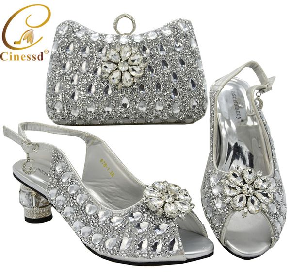 nigerian shoes and bag set decorated with rhinestone designer luxury shoes women 2020 women and bags to match set italy, Black
nigerian shoes and bag set decorated with rhinestone designer luxury shoes women 2020 women and bags to match set italy, Black