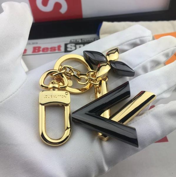 keychain designer key ring holder brand key chain 3 colour porte clef gift men women souvenirs car with box 001, Silver
keychain designer key ring holder brand key chain 3 colour porte clef gift men women souvenirs car with box 001, Silver