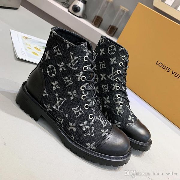 fast delivery women 's boots zapatos de mujer vintage shoes plus size fashion classic breathable shoes lace -up women ankle boots mart
fast delivery women 's boots zapatos de mujer vintage shoes plus size fashion classic breathable shoes lace -up women ankle boots mart