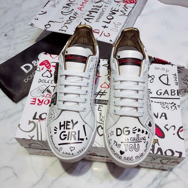 2020z autumn graffiti hand-painted high-quality men and women low-casual shoes, fashion wild sports couple party shoes, size: 35-45
2020z autumn graffiti hand-painted high-quality men and women low-casual shoes, fashion wild sports couple party shoes, size: 35-45