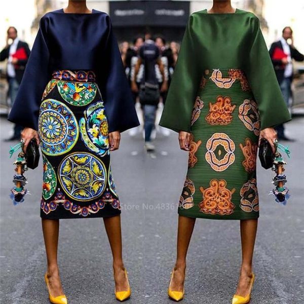 2020 новых африканские платьев для женщин lady stain шелк печати dashiki одежда с длинным рукавом элегантной винтажной партия платье мода ве, Red
2020 новых африканские платьев для женщин lady stain шелк печати dashiki одежда с длинным рукавом элегантной винтажной партия платье мода ве, Red