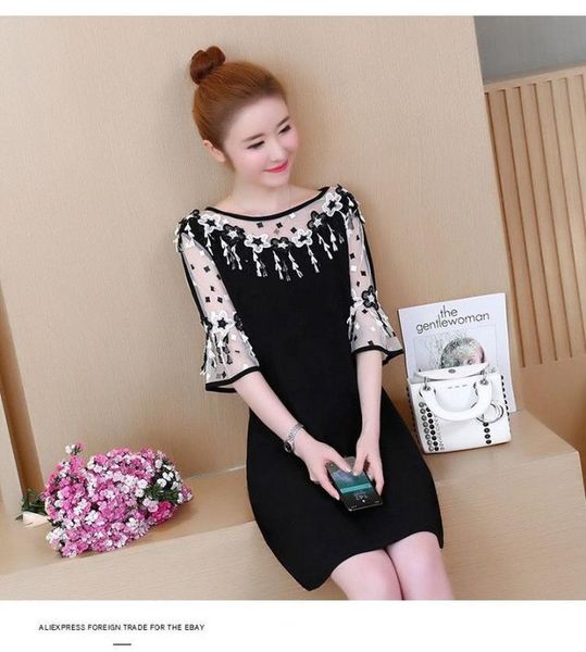 ladies' dresses spring 2020 new v-neck lace knitted wide mid-length long wide-sleeved autumn dress korean plus size women, White
ladies' dresses spring 2020 new v-neck lace knitted wide mid-length long wide-sleeved autumn dress korean plus size women, White