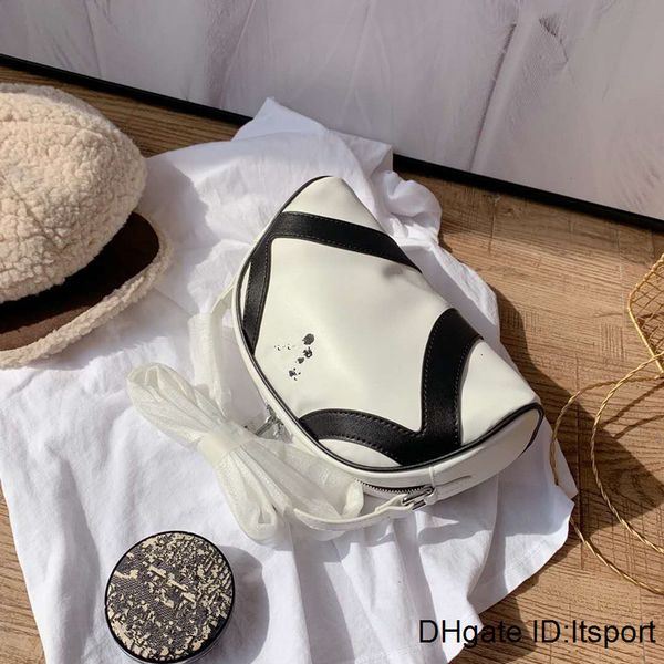 2020 han edition fashion female package hitting scene one shoulder bucket bags woman aslant genuine leather handbag package
2020 han edition fashion female package hitting scene one shoulder bucket bags woman aslant genuine leather handbag package