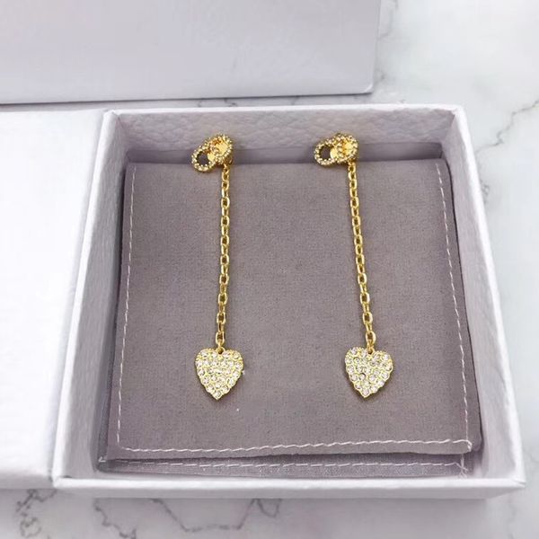 d family/di family new jad letter love earrings female diamond made of brass texture old all-match earrings tide, White
d family/di family new jad letter love earrings female diamond made of brass texture old all-match earrings tide, White