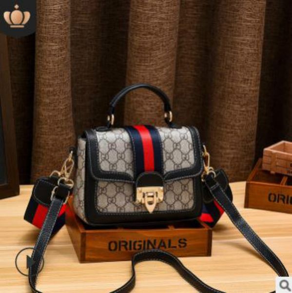 дизайнерские классические женские сумки crossbody плеча сумки pu leather urban beauty высокое качество популярные hot 2020 лучшие продажи el
дизайнерские классические женские сумки crossbody плеча сумки pu leather urban beauty высокое качество популярные hot 2020 лучшие продажи el