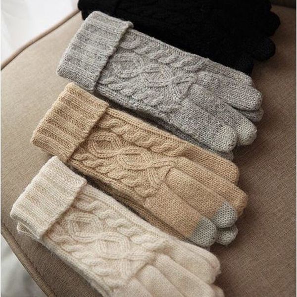winter new touch screen women's warm gloves jacquard gloves pineapple jacquard finger warm wool knitted wool gloves
winter new touch screen women's warm gloves jacquard gloves pineapple jacquard finger warm wool knitted wool gloves