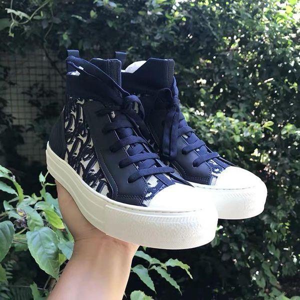 high-sneakers in xshfbcl by jones xshfbcl with fashion design classic oblque printing logos men women basketball shoes, Black;red
high-sneakers in xshfbcl by jones xshfbcl with fashion design classic oblque printing logos men women basketball shoes, Black;red