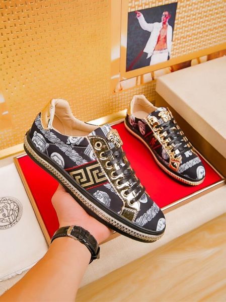 2020k luxury custom medusa printed low-lace-up casual sports shoes, high-end fashion wild outdoor men's shoes, size: 38-451, Black
2020k luxury custom medusa printed low-lace-up casual sports shoes, high-end fashion wild outdoor men's shoes, size: 38-451, Black