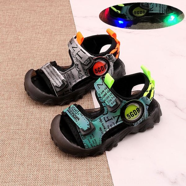 2020 new children's korean fashion and children's soft bottom sandals flashing boys' camouflage leather sandals, Black;red
2020 new children's korean fashion and children's soft bottom sandals flashing boys' camouflage leather sandals, Black;red