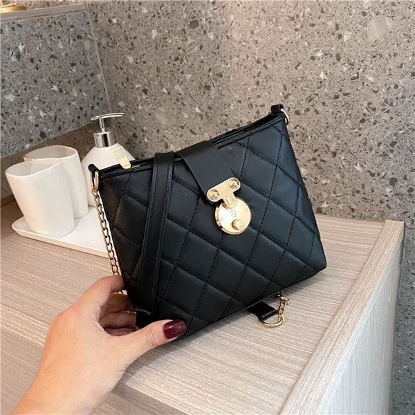 2020 fashion woman shoulder bag summer studs solid color crossbody for women designer black versatile purses and luxury handbags
2020 fashion woman shoulder bag summer studs solid color crossbody for women designer black versatile purses and luxury handbags
