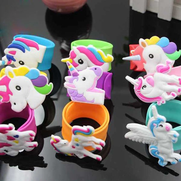 мультфильм силиконового unicorn пощечина браслет манжета детские браслеты браслет рождественского подарок воля и сэнди ювелирных изделий, Black
мультфильм силиконового unicorn пощечина браслет манжета детские браслеты браслет рождественского подарок воля и сэнди ювелирных изделий, Black
