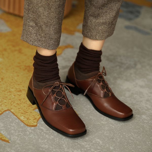 2020 spring and autumn leather thick heel square head lace shoes retro college style knitted low heel small leather shoes x250, Black
2020 spring and autumn leather thick heel square head lace shoes retro college style knitted low heel small leather shoes x250, Black