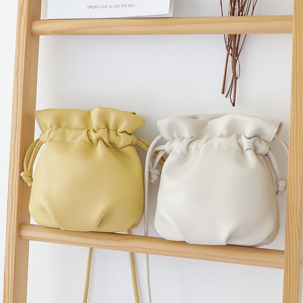 2020 women fashion unique chinese style drawstring opening soft pu retro all-match shoulder bag crossbody phone bag office daily
2020 women fashion unique chinese style drawstring opening soft pu retro all-match shoulder bag crossbody phone bag office daily