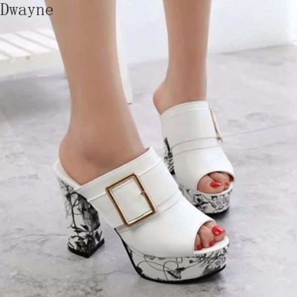 2020 summer new thick with waterproof platform fish mouth wild black slippers female
2020 summer new thick with waterproof platform fish mouth wild black slippers female