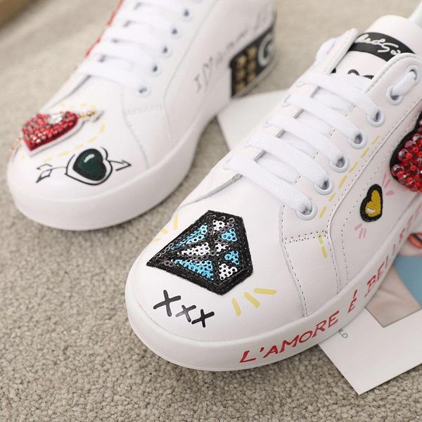 2020m new trend hand-painted leather party casual shoes outdoor men and women sports shoes fashion wild couple shoes, size 35-45, Black
2020m new trend hand-painted leather party casual shoes outdoor men and women sports shoes fashion wild couple shoes, size 35-45, Black
