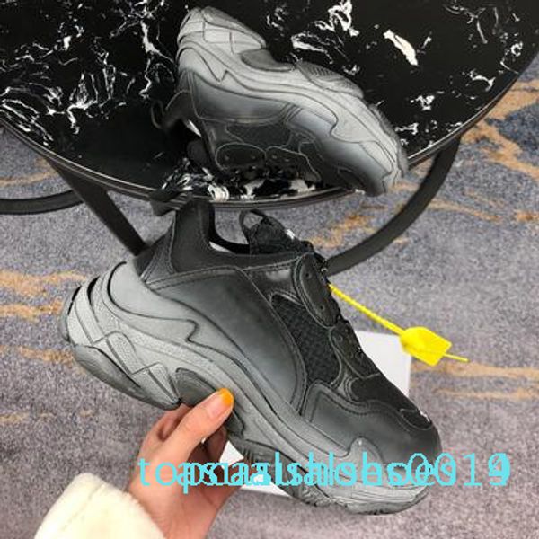 2019 fw ретро тройной s sneaker мужская мода vintage kanye west старый дед тренеры конструктора mens женщин повседневная обувь размер 36-45, Black
2019 fw ретро тройной s sneaker мужская мода vintage kanye west старый дед тренеры конструктора mens женщин повседневная обувь размер 36-45, Black