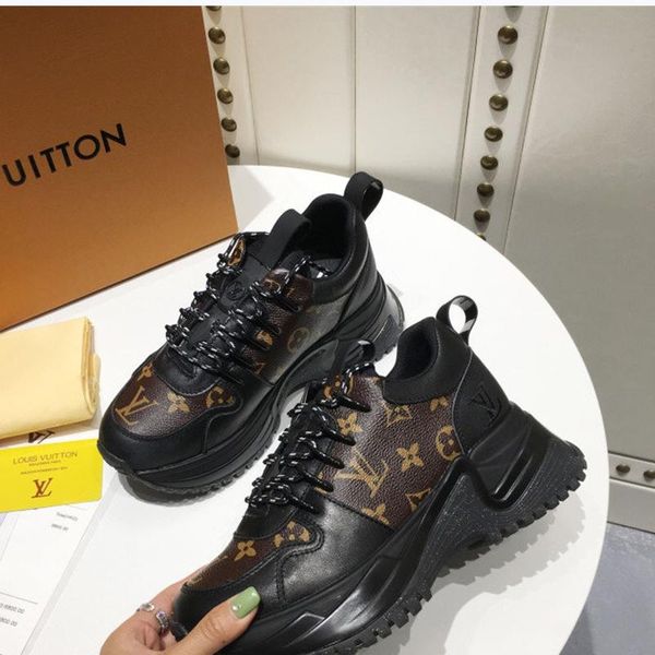 154 new designer luxury women's casual fashion shoes, women's outdoor casual shoes, high-quality materials, with original box, Black
154 new designer luxury women's casual fashion shoes, women's outdoor casual shoes, high-quality materials, with original box, Black