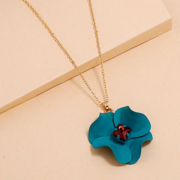 fashion personality design ins net red flower european and american exaggerated atmosphere fashion flower necklace, Silver
fashion personality design ins net red flower european and american exaggerated atmosphere fashion flower necklace, Silver