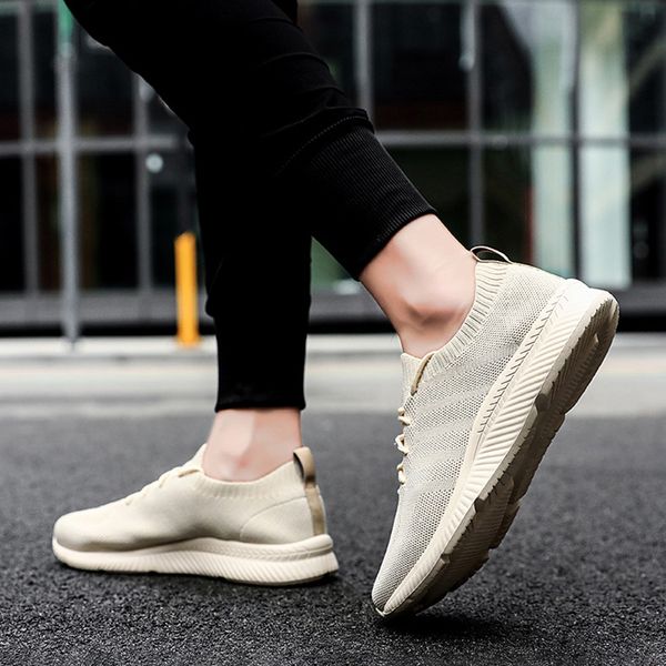 2020 mesh women running shoes fashion running sneakers men lightweight breathable jogging walking sneakers for men sport shoes
2020 mesh women running shoes fashion running sneakers men lightweight breathable jogging walking sneakers for men sport shoes