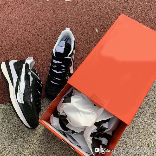 high authentic sacai x pegasus vaporfly sp men running shoes black summit white pure platinum man sports sneakers with original box
high authentic sacai x pegasus vaporfly sp men running shoes black summit white pure platinum man sports sneakers with original box