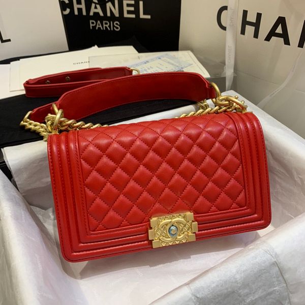 new style of 2020, classic style with portable, stylish and elegant with diagonal span, sheepskin and huajin hardware accessories