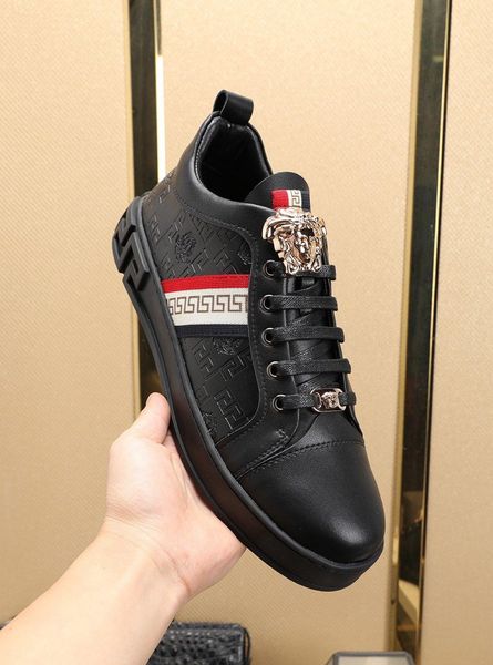 2020j luxury trend low-men's shoes fashion wild casual shoes, fashionable medusa outdoor sports shoes, size: 38-45, Black
2020j luxury trend low-men's shoes fashion wild casual shoes, fashionable medusa outdoor sports shoes, size: 38-45, Black