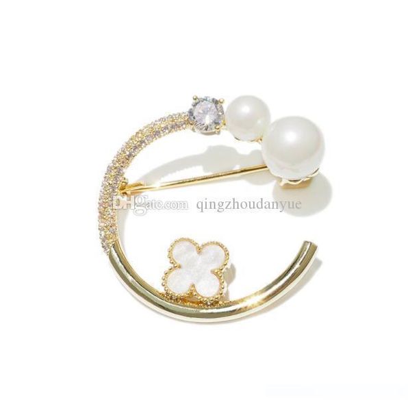 crystal brooch female four-leaf clover letter c pin clothing accessories fashion coat decoration, Gray
crystal brooch female four-leaf clover letter c pin clothing accessories fashion coat decoration, Gray