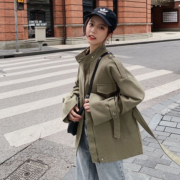 2020 autumn new mid-length stand collar trench short zipper solid color trench coat for small girls windbreaker coat windbreaker, Tan;black
2020 autumn new mid-length stand collar trench short zipper solid color trench coat for small girls windbreaker coat windbreaker, Tan;black
