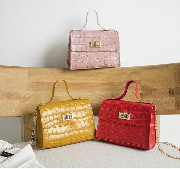 designer handbags 2020 new one-shoulder diagonal chain lock versatile crocodile pattern bag selling
designer handbags 2020 new one-shoulder diagonal chain lock versatile crocodile pattern bag selling