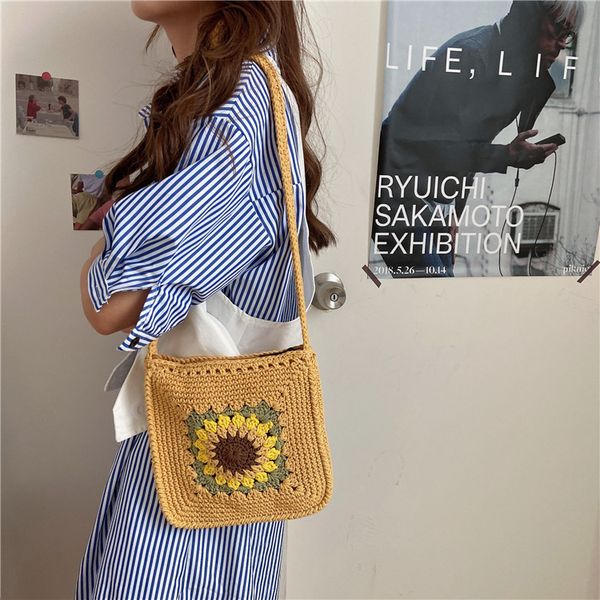 2020 new flower knit women shoulder bag colorful patchwork weave knitting sunflower canvas cotton handbag cute korea style
2020 new flower knit women shoulder bag colorful patchwork weave knitting sunflower canvas cotton handbag cute korea style