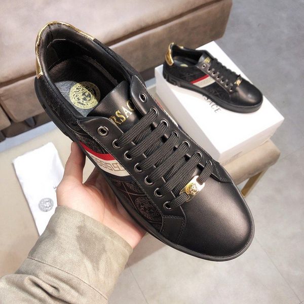 2020y high-quality fashionable leather print low-casual men's tide shoes, fashionable wild color matching breathable sports shoes, Black
2020y high-quality fashionable leather print low-casual men's tide shoes, fashionable wild color matching breathable sports shoes, Black