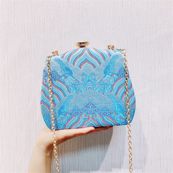 abera new shell design embroidery evening purse wild women's bag mini golden evening clutch bags ladies message bag chain m1409
abera new shell design embroidery evening purse wild women's bag mini golden evening clutch bags ladies message bag chain m1409
