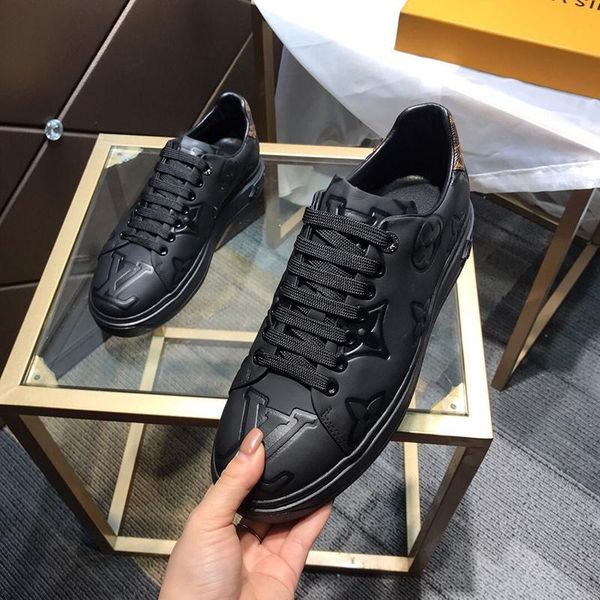 2021-2020v new luxury design leather rubber bottom sneakers all -match breathable mens casual shoes mens banquet shoes size :38, Black
2021-2020v new luxury design leather rubber bottom sneakers all -match breathable mens casual shoes mens banquet shoes size :38, Black