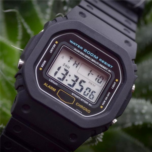 men watches solar powered chronograph outdoor sport watch wholesale rubber strap waterproof good gift for man 2020, Slivery;brown
men watches solar powered chronograph outdoor sport watch wholesale rubber strap waterproof good gift for man 2020, Slivery;brown
