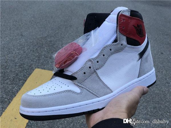air aauthentic 1 high og retro white black light smoke grey men basketball shoes 555088-126 varsity red man sports sneakers with box
air aauthentic 1 high og retro white black light smoke grey men basketball shoes 555088-126 varsity red man sports sneakers with box