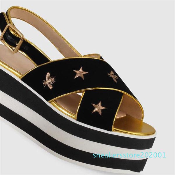 12019 fashion sandals slippers for womens high heels luxury designer flower printed beach flip flops slipper size 35-41 s01, Black
12019 fashion sandals slippers for womens high heels luxury designer flower printed beach flip flops slipper size 35-41 s01, Black