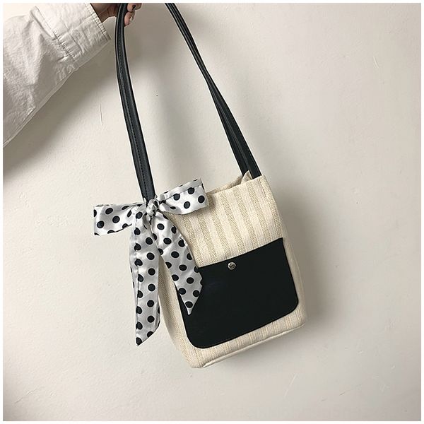 korean style all-match hand ins hipster scarf women's new bucket shoulder 2019 texture simple bucket bag shoulder bag
korean style all-match hand ins hipster scarf women's new bucket shoulder 2019 texture simple bucket bag shoulder bag