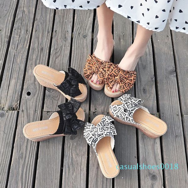 3color women sandals designer shoes luxury slide summer fashion bow wide flat slippery sandals slipper flip flop size 34-40 c18, Black
3color women sandals designer shoes luxury slide summer fashion bow wide flat slippery sandals slipper flip flop size 34-40 c18, Black